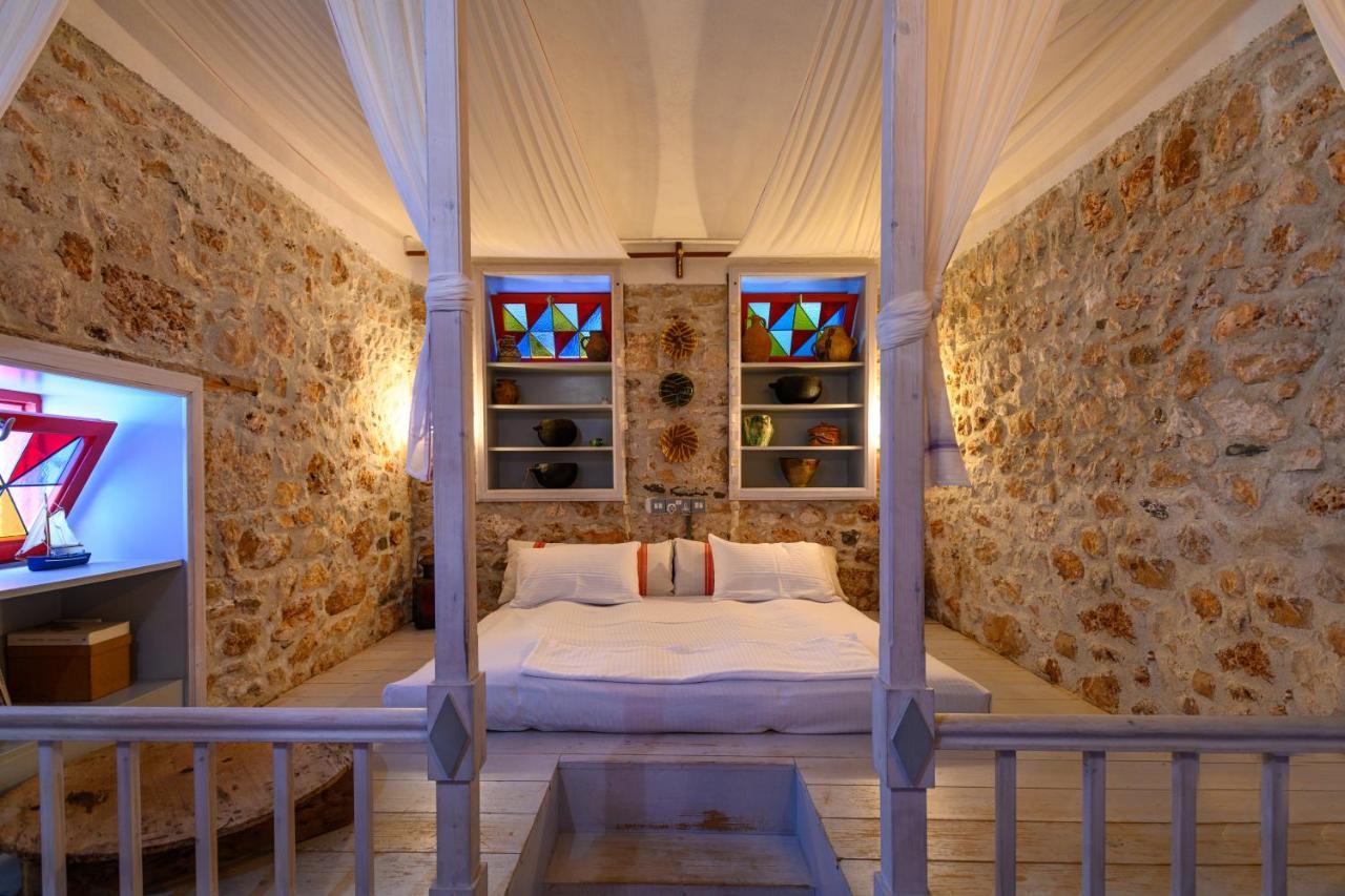 Aphrodite Villas Halki - Studio Rosa ภายนอก รูปภาพ