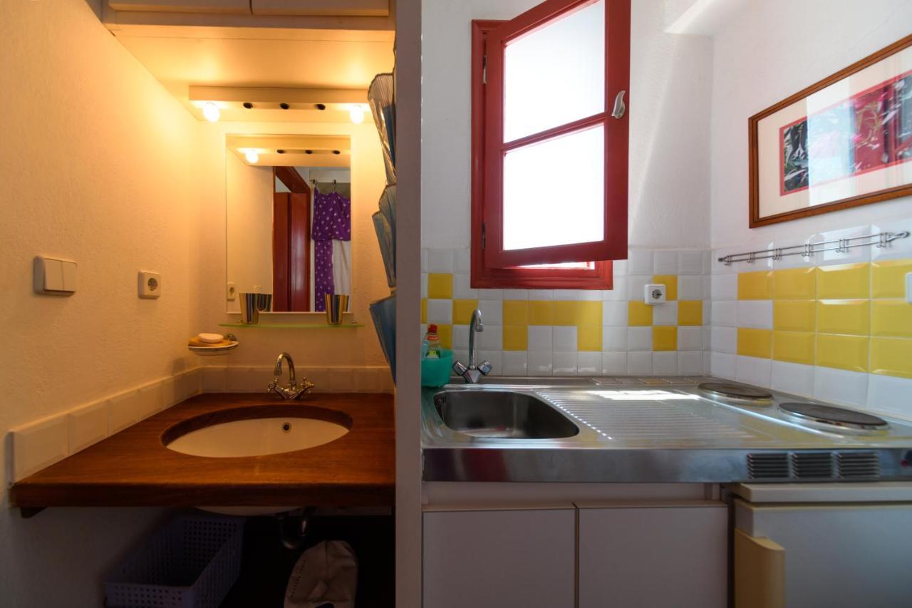 Aphrodite Villas Halki - Studio Rosa ภายนอก รูปภาพ
